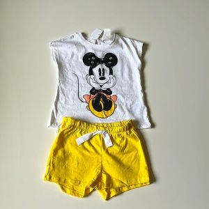H&M 2-piece Minnie Mouse outfit, 12-18m